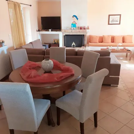 Seabreeze Holiday home *